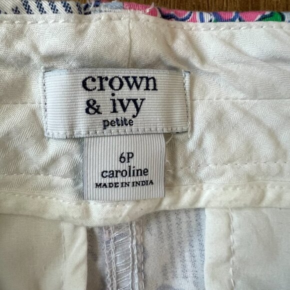 Crown & Ivy Caroline Blue Pin Striped Pink Floral Shorts Sz 6P - Picture 5 of 8